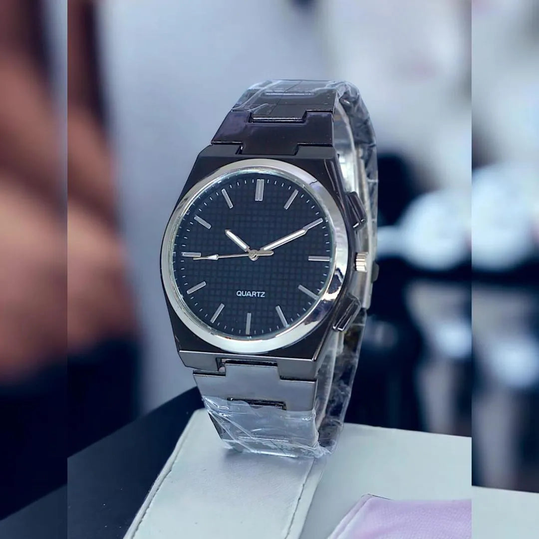 Elegant Men’s Stainless Steel Quartz Watch