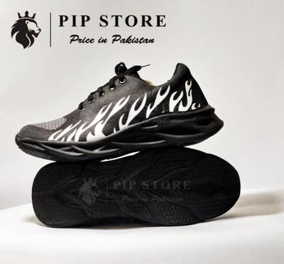 Stylish Black Flame Print Casual Sneakers